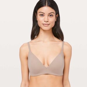 Lululemon Take Shape Bra 34B